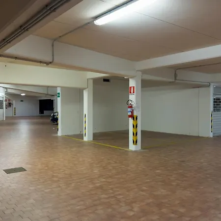 Wonderful House In With Parking - Happy פורטופינו
