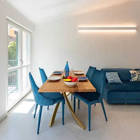 דירה Wonderful House In With Parking - Happy