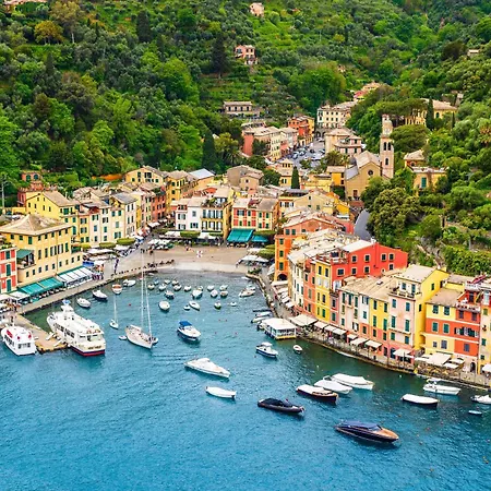 Апартаменты Wonderful House In With Parking - Happy