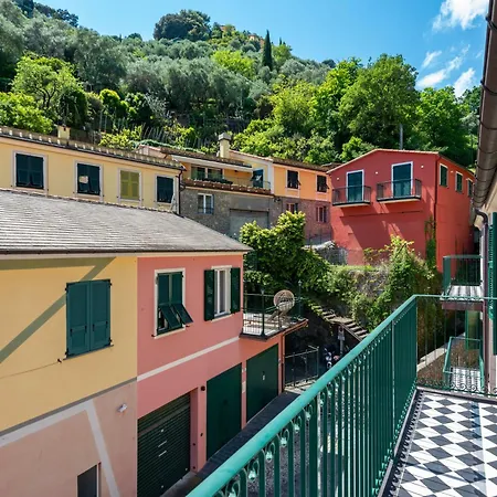 Wonderful House In With Parking - Happy Apartment