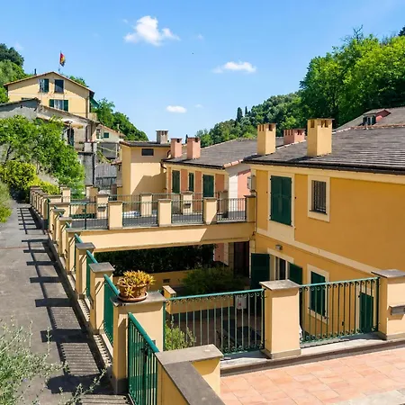 Wonderful House In With Parking - Happy *