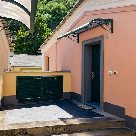 Wonderful House In With Parking - Happy Apartment